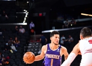 英雄联盟总决赛门票-国王逆转公牛，布克刷新纪录