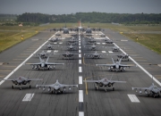 LOL决赛-北境新王加冕夜，西亚卡姆的钢铁统治与欧冠半决赛的永恒定义