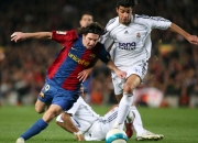 英雄联盟总决赛门票-足坛传奇！梅西助球队成功晋级欧冠下一轮的简单介绍