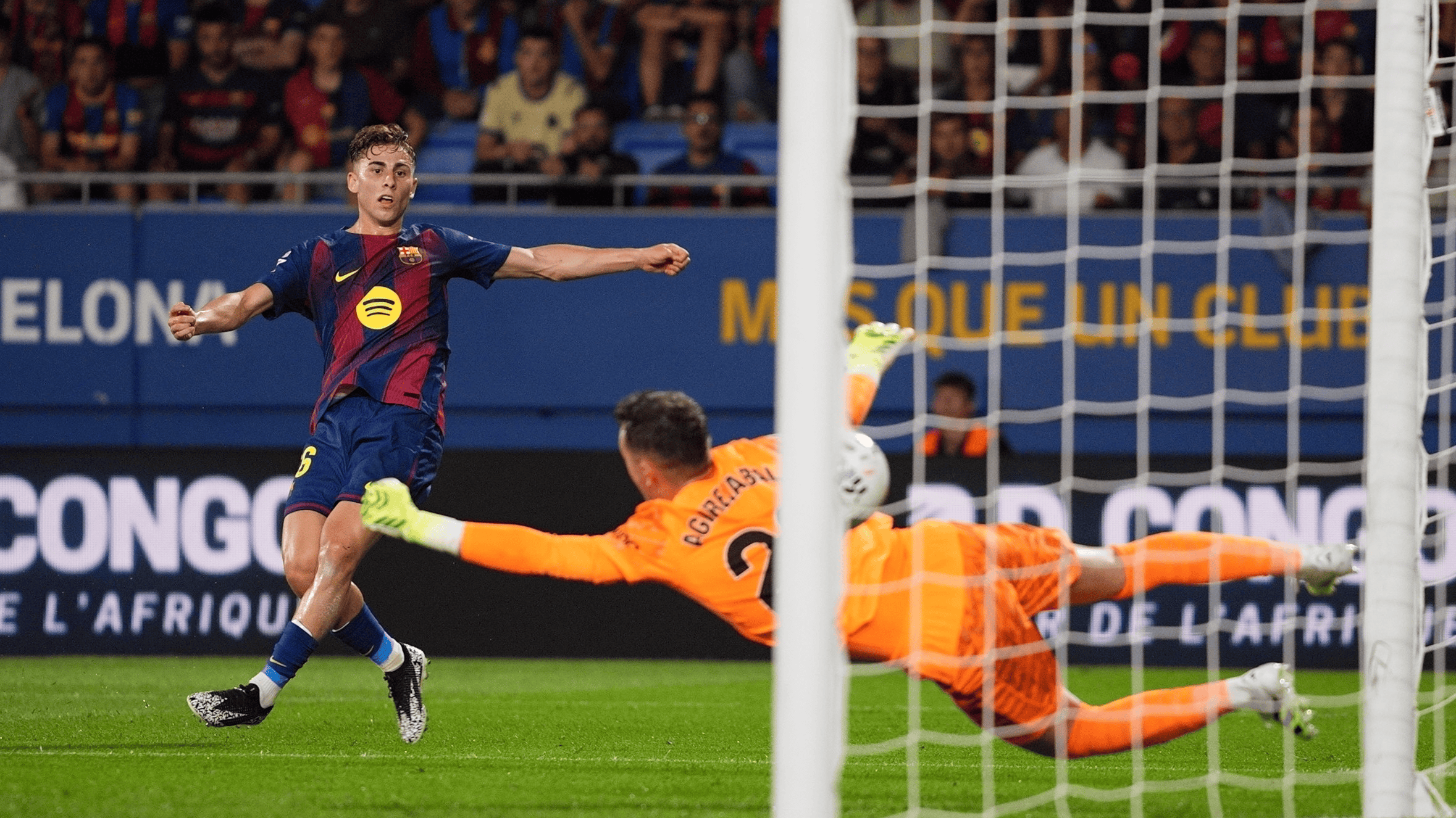 瓦伦西亚大胜！瓦伦西亚逆袭晋级，马赛落泪的简单介绍