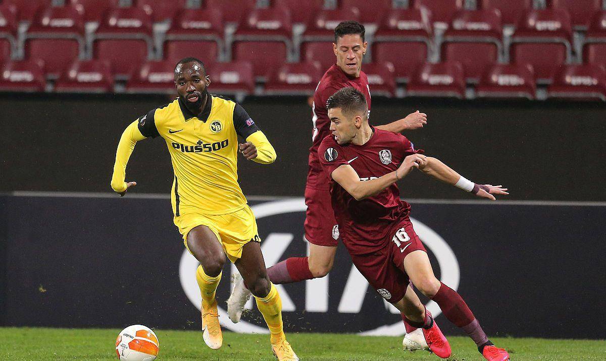 包含拉丁美洲足球盛会举行，传统强队再度交锋的词条