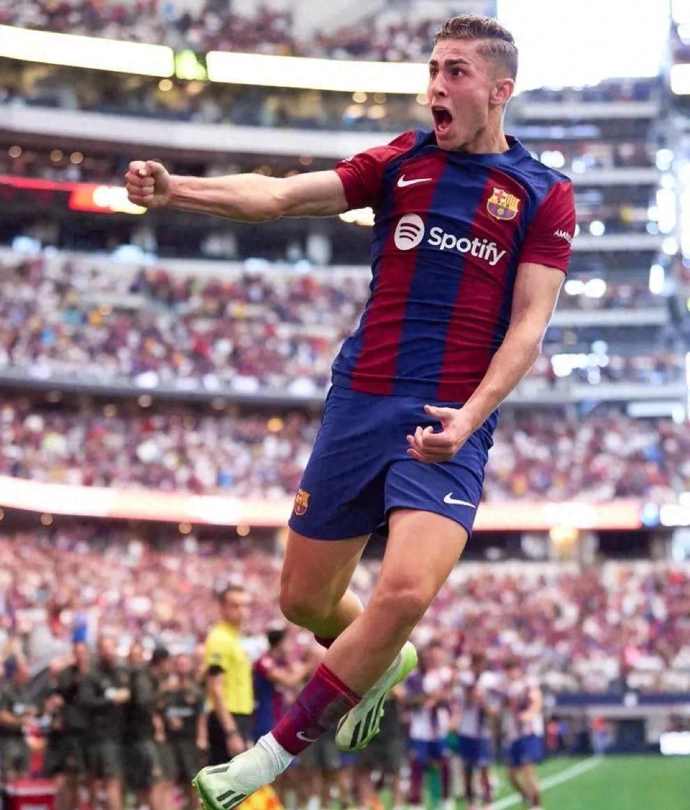 包含巴伦西亚客场战平,保持不败纪录的词条 包含巴伦西亚客场战平,保持不败纪录的词条