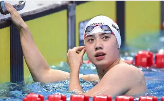 游泳明星选手受伤退赛，引发热议