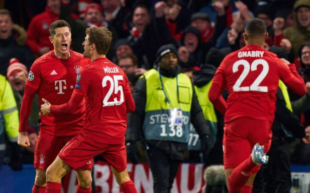 切尔西翻盘里昂，莱万统治全场