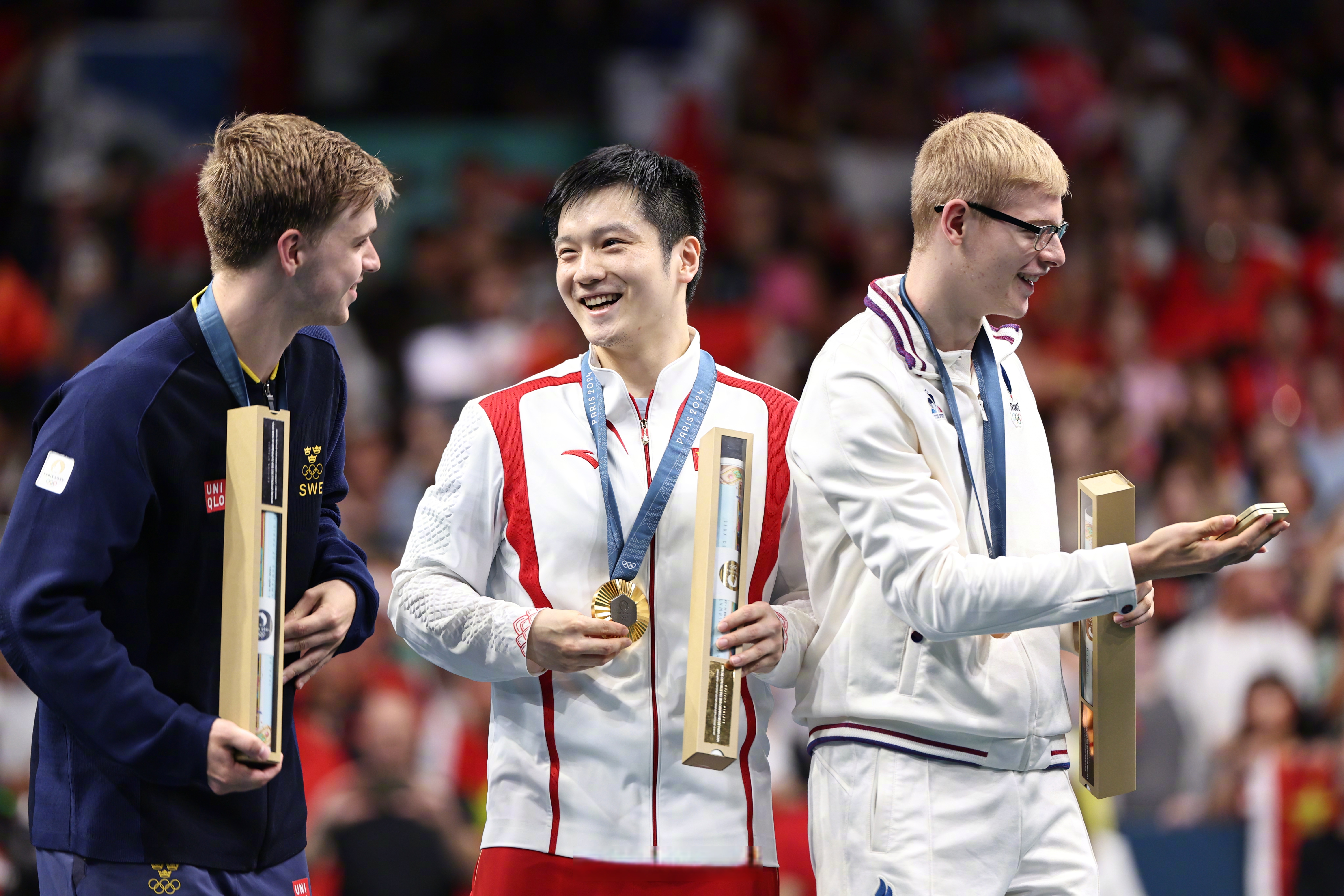 德国队力克瑞典队,樊振东惊艳四座 德国队力克瑞典队,樊振东惊艳四座