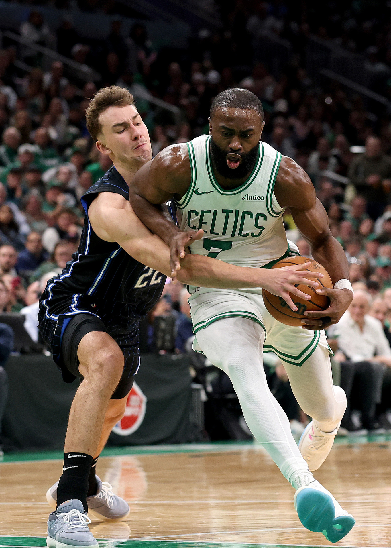 凯尔特人完胜76人，周琦带队取胜