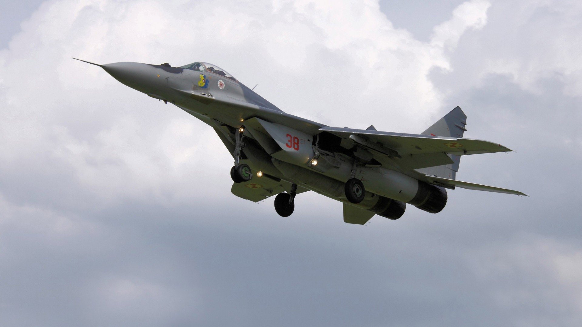 德里赫特,沉默巨塔与三个心跳—摩纳哥速胜沙特背后的隐形方程式